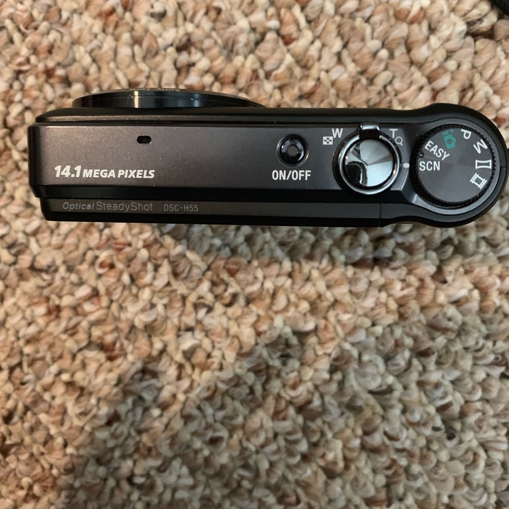 Camera & Case - Picture 3 of 3